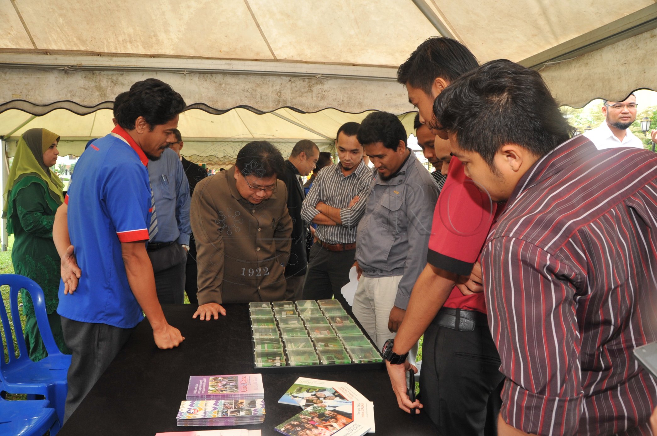 PRO 14 51 KKP PRO 7077